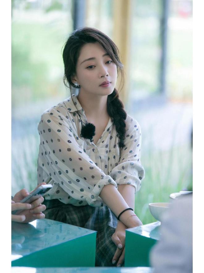 ！很值得中年女性借鉴时尚、优雅还减龄开元棋牌网站被45岁殷桃