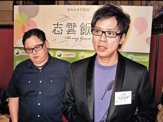 影院穿衣打扮怪异涂指甲戴耳钉姨味十足开元棋牌appTVB前经理陈志云现身(图7)